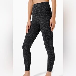 Lululemon black leopard print wonder under 25 inch leggings size 6